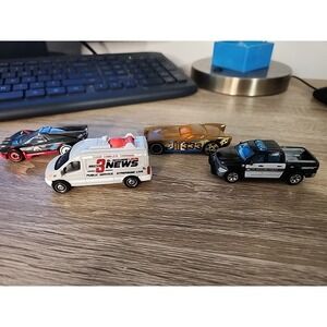 Matchbox Hot Wheels Lot of 4 News Van Police Ram 1500 Racing Cars Mixed Diecast